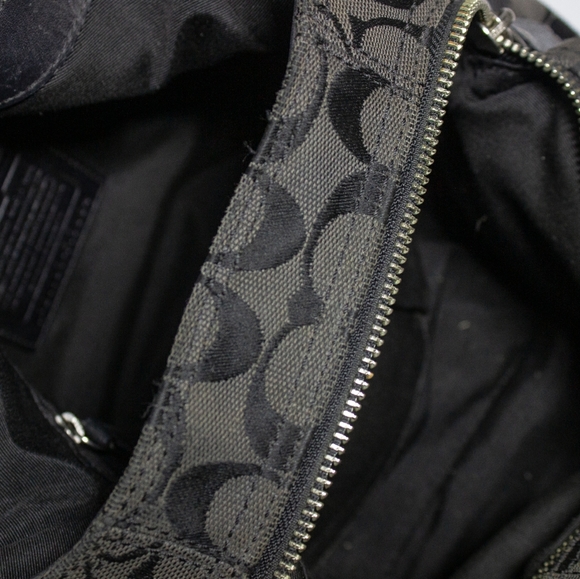 COACH Lynn Soho F17094 Black Signature HOBO Bag - Picture 3 of 5